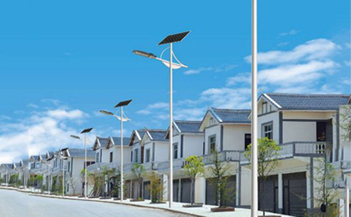 泾川太阳能路灯配置与在乡村道路照明中的应用