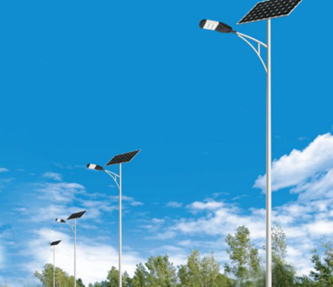 泾川太阳能路灯维护时，这些细节别忽略！